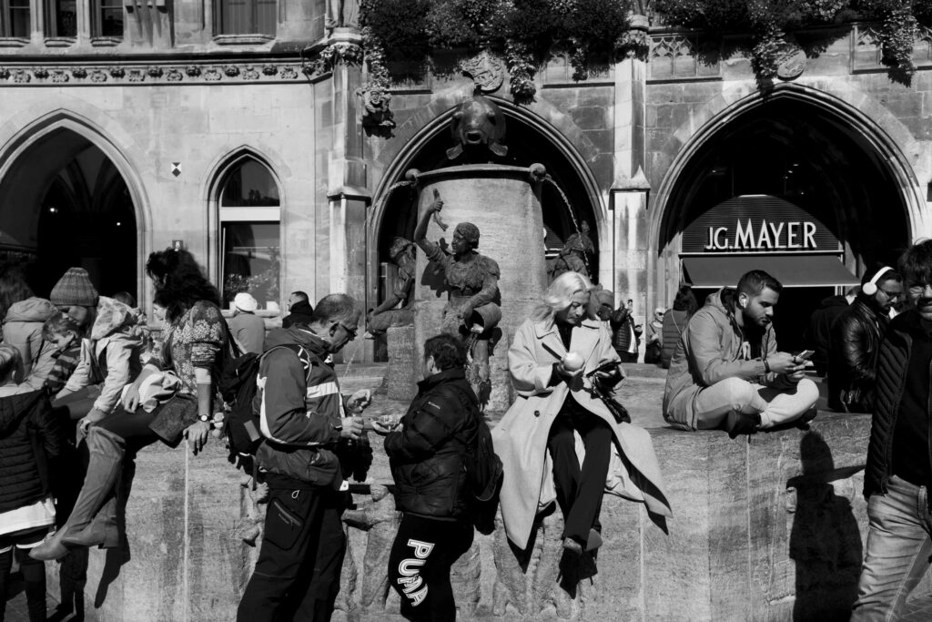 Streets and surfers munich9